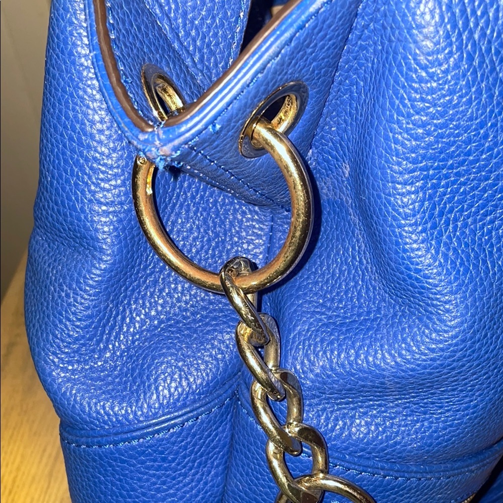 Michael Kors Blue Pebbled Leather Chain Shoulder Bag Gold Hardware - Picture 6 of 15